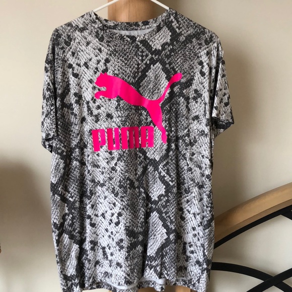 Puma Tops - PUMA snake print short sleeve tee shirt NWOT